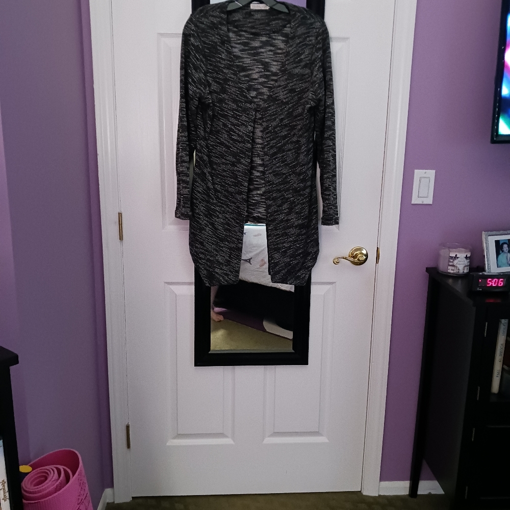 Sweater - Picture 2 of 2